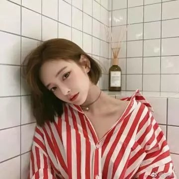 女孩,母亲与恶魔